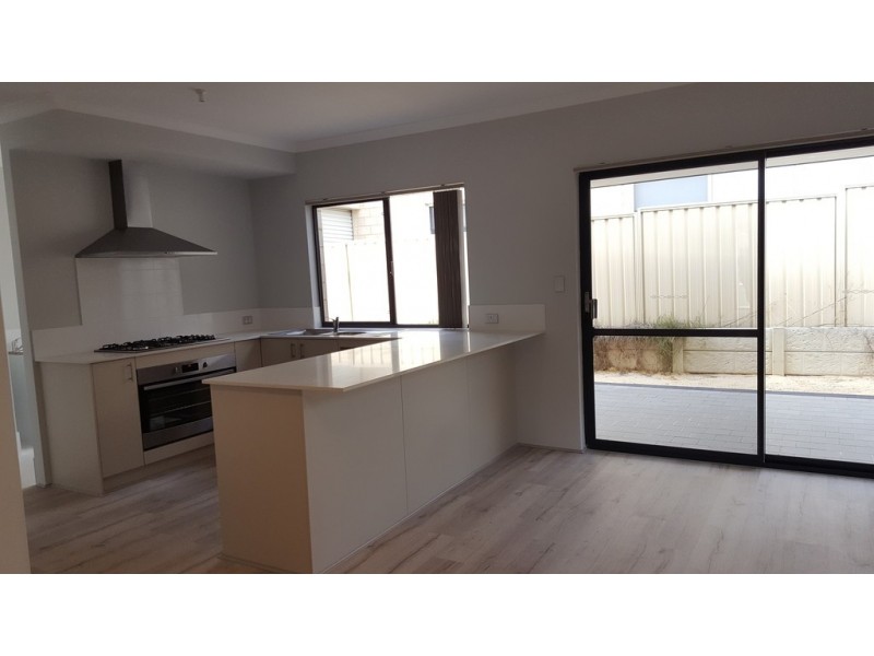 Rooms/2 Parkhill Way, Wilson WA 6107
