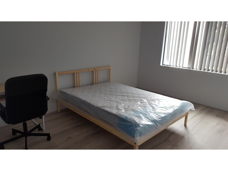 Rooms/2 Parkhill Way, Wilson WA 6107