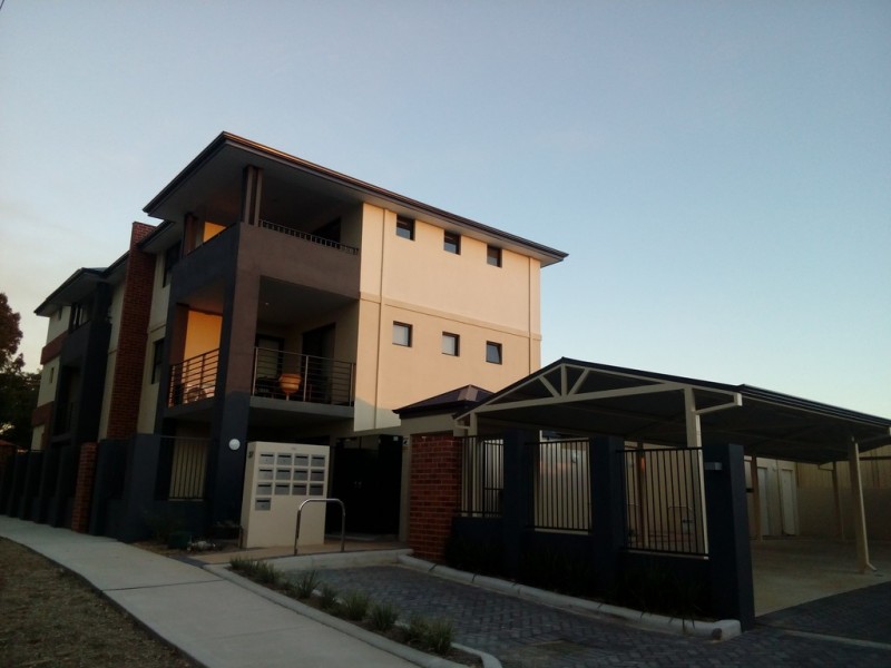 Unit 1 / 37 Morrison Road, Woodbridge WA 6056