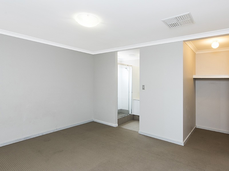 26 Casitas Street, Champion Lakes WA 6111