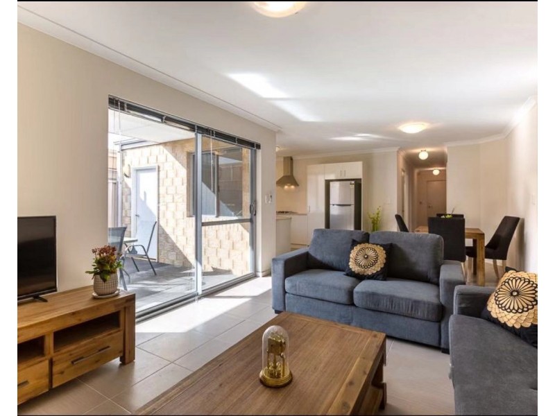 13/201 Boardman Way, Canning Vale WA 6155