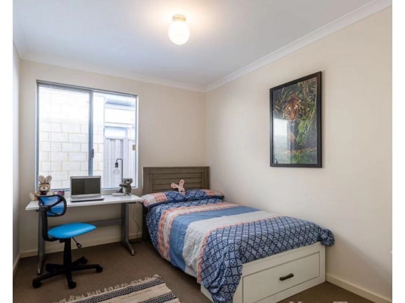 13/201 Boardman Way, Canning Vale WA 6155