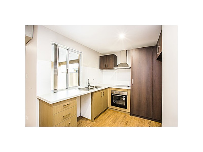 U1/4 Central Terrace, Beckenham WA 6107