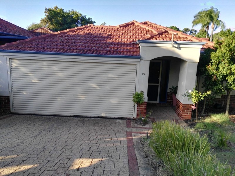 24 crawshaw crescent, Manning WA 6152