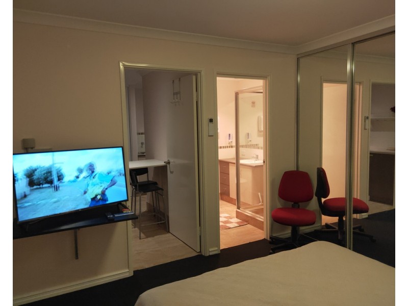 39A Saint Catharines Promenade, Champion Lakes WA 6111