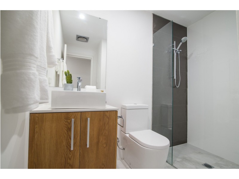 203/348 Railway Parade, Beckenham WA 6107