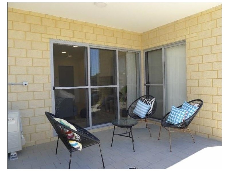 4/1 Bluebell Avenue, High Wycombe WA 6057