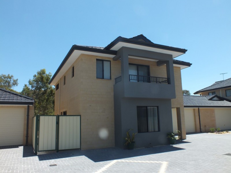 3/4 Carden Drive, Cannington WA 6107