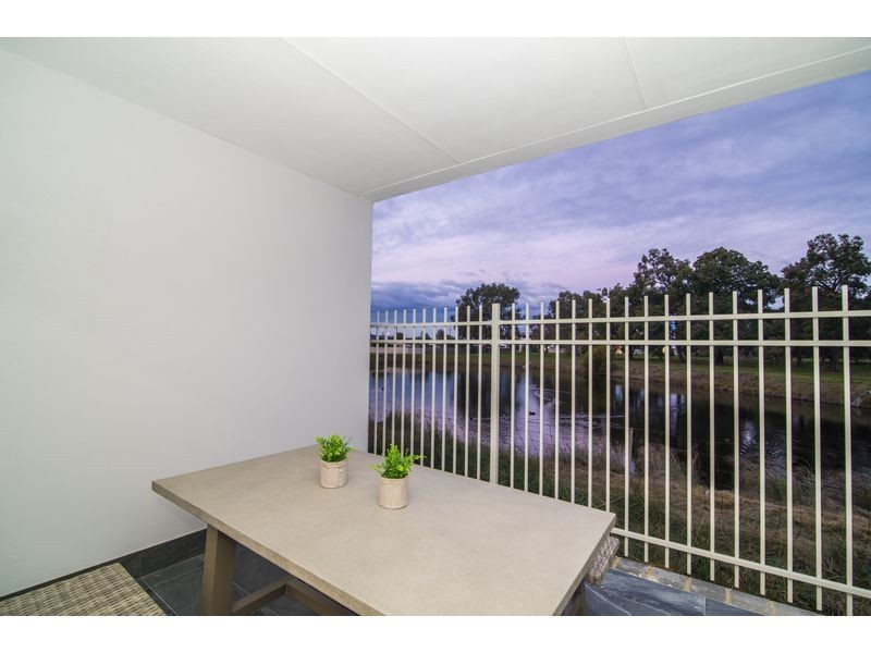 306/348 Railway Parade, Beckenham WA 6107