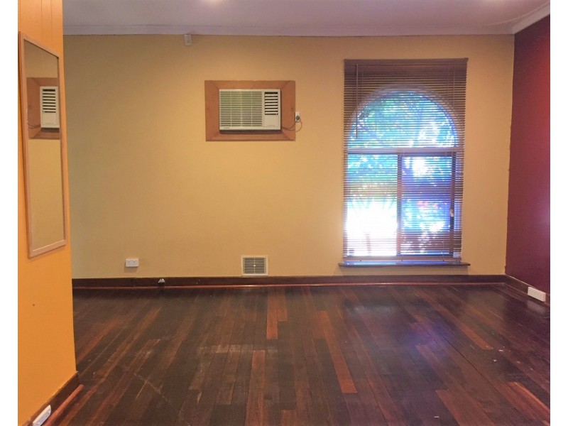 7 Michelle, Wilson WA 6107