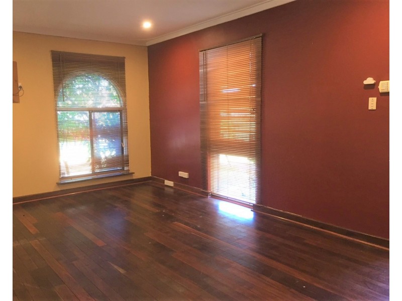 7 Michelle, Wilson WA 6107