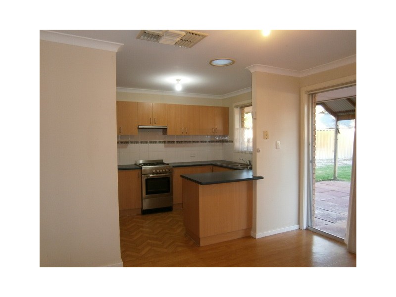 12 Boongala Close, Karawara WA 6152