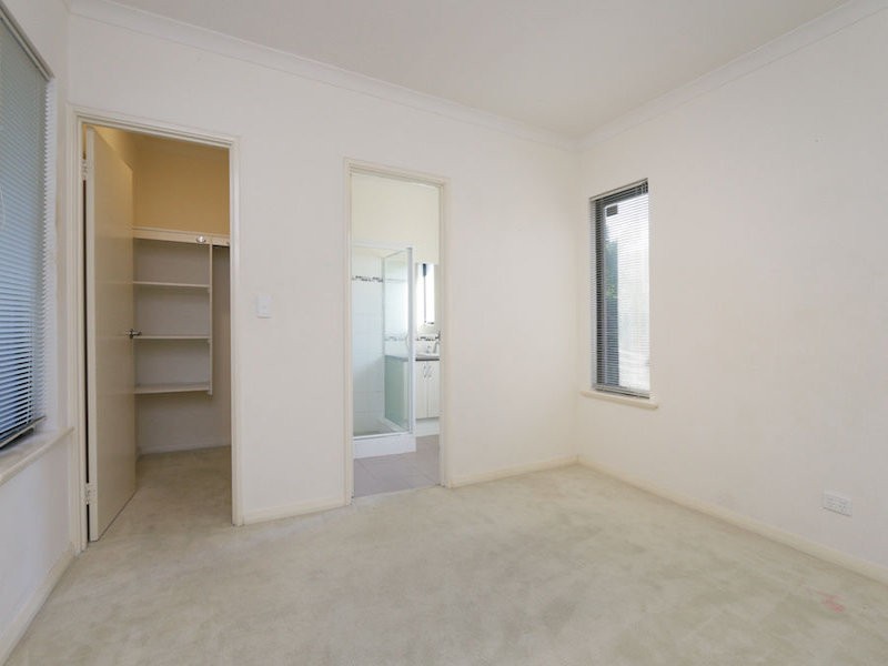 38D Hooley Street, Midland WA 6056