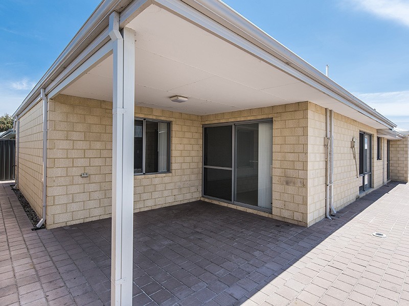 26 Casitas Street, Champion Lakes WA 6111