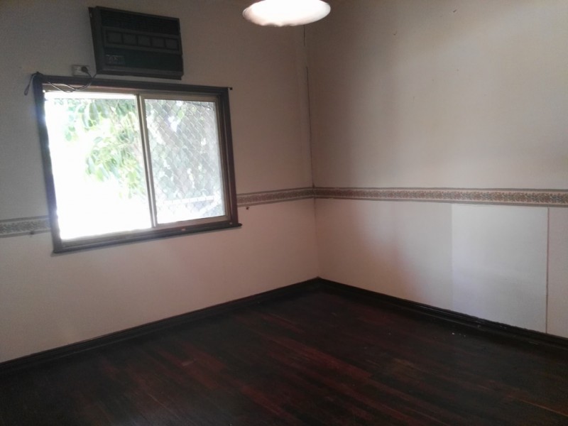 115 mallard way, Cannington WA 6107