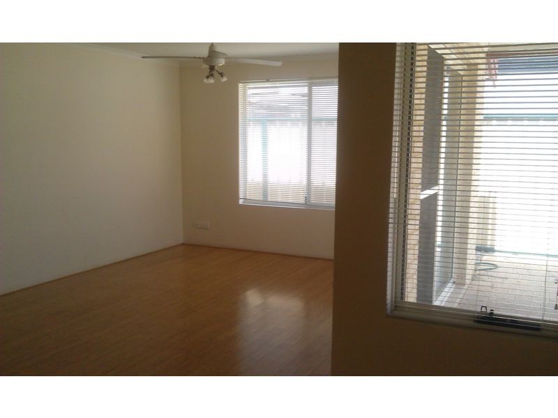 8/6 Acton Ave, Bentley WA 6102
