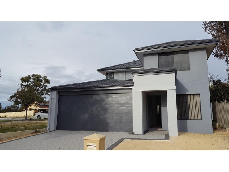 Rooms/2 Parkhill Way, Wilson WA 6107