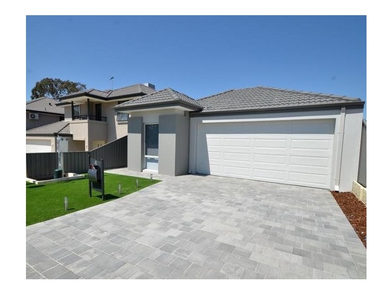 4A Stratford Place, Bentley WA 6102