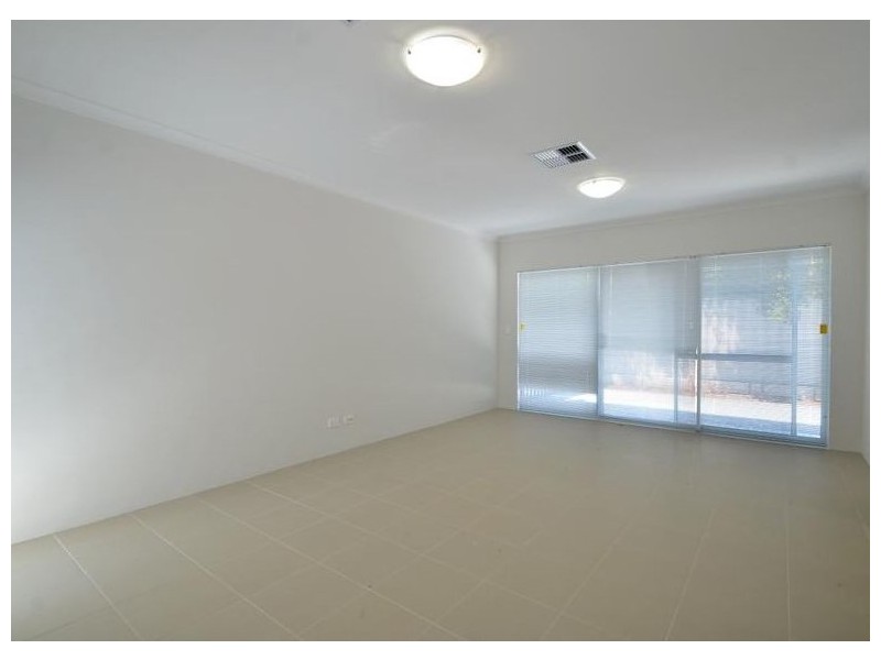 4A Stratford Place, Bentley WA 6102