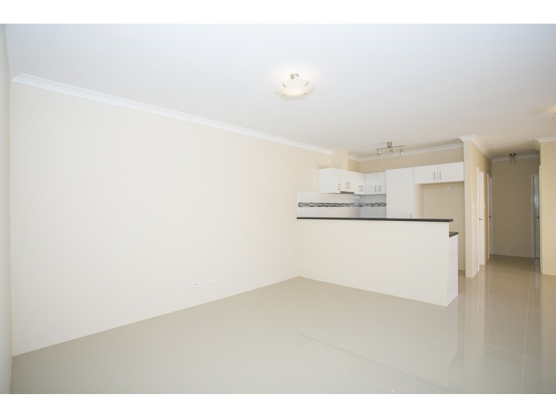 3/8 Central Terrace, Beckenham WA 6107
