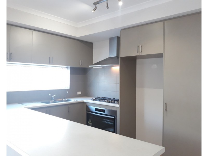 53 Barrington Ave, Champion Lakes WA 6111