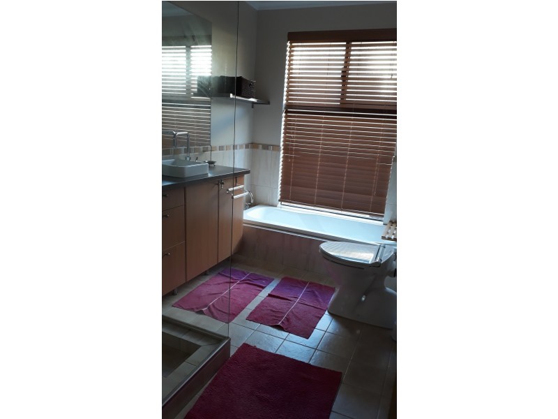 Master Rm/ 40 Lowan Loop, Karawara WA 6152