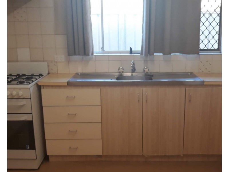 13 Arcaman Place, South Lake WA 6164