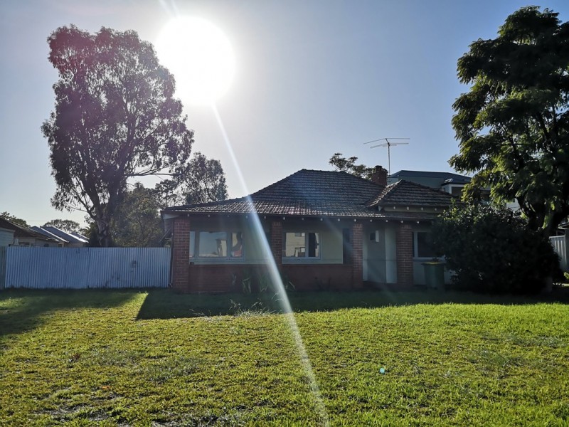 42 Camberwell Street, Beckenham WA 6107