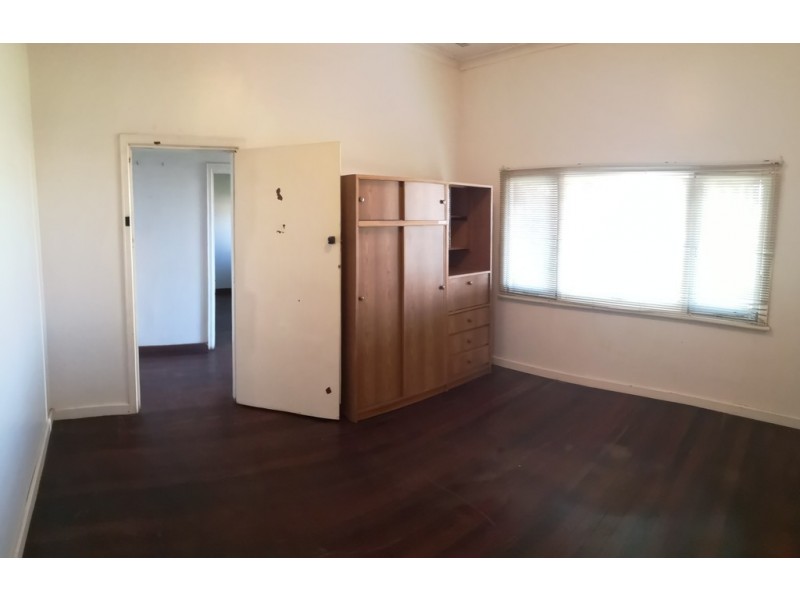 42 Camberwell Street, Beckenham WA 6107