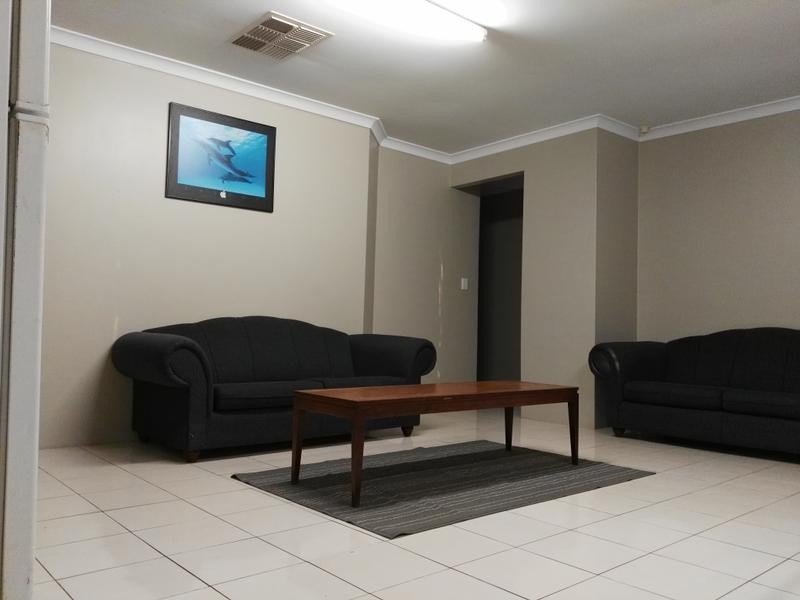 4/18 Stannard Street, St James WA 6102