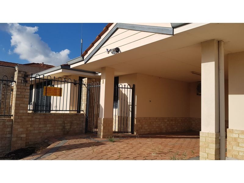 4/18 Stannard Street, St James WA 6102
