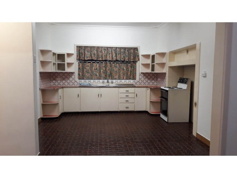 20 Liege Street, Cannington WA 6107