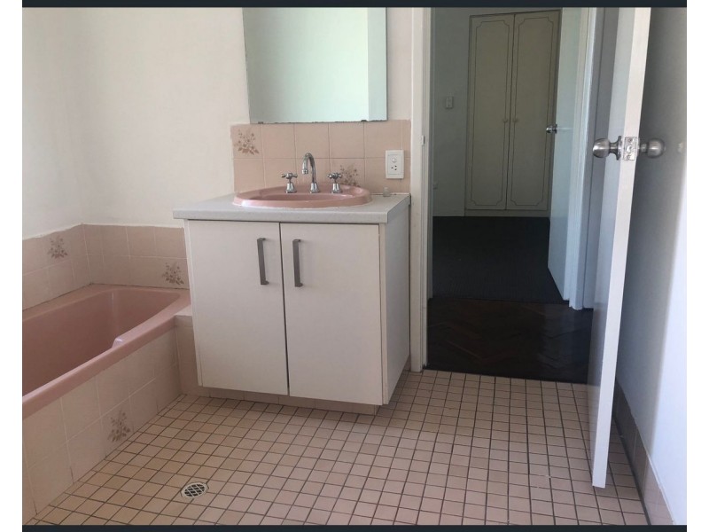 16 Kidman Court, Thornlie WA 6108