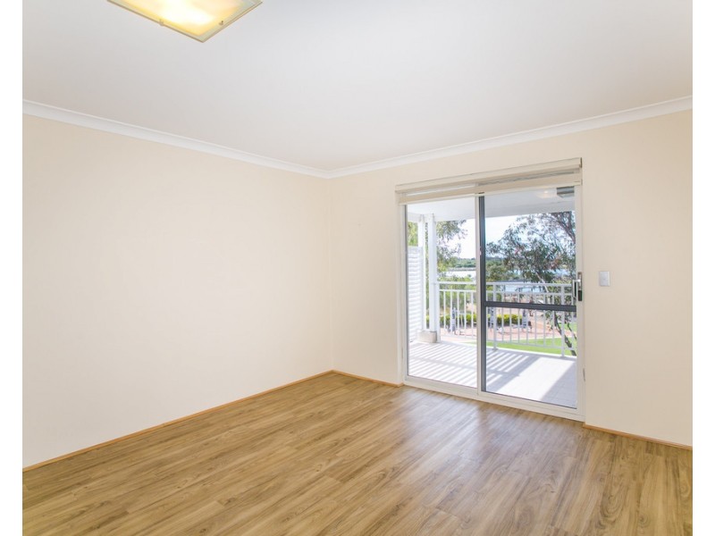 5 Melton Hill Lane, Champion Lakes WA 6111