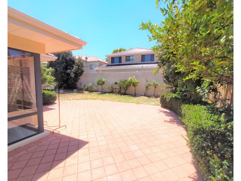 4 New Ross Lane, Waterford WA 6152