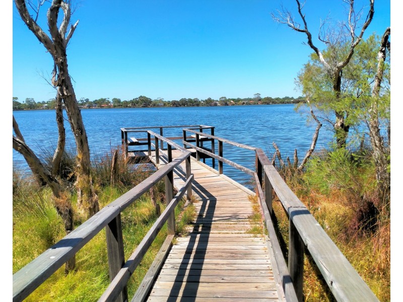 4 New Ross Lane, Waterford WA 6152