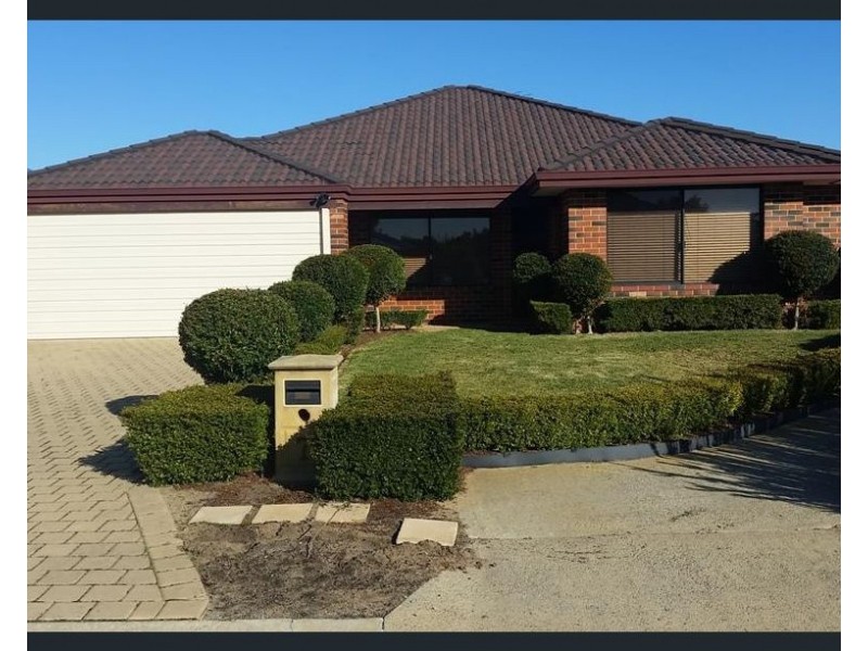 7 Charnley Bend, Success WA 6164