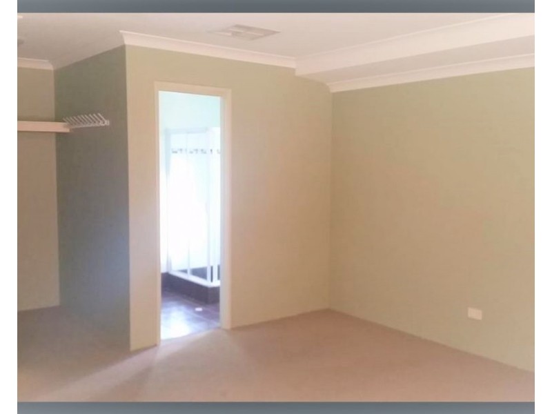 7 Charnley Bend, Success WA 6164