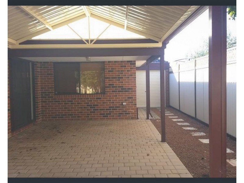 7 Charnley Bend, Success WA 6164