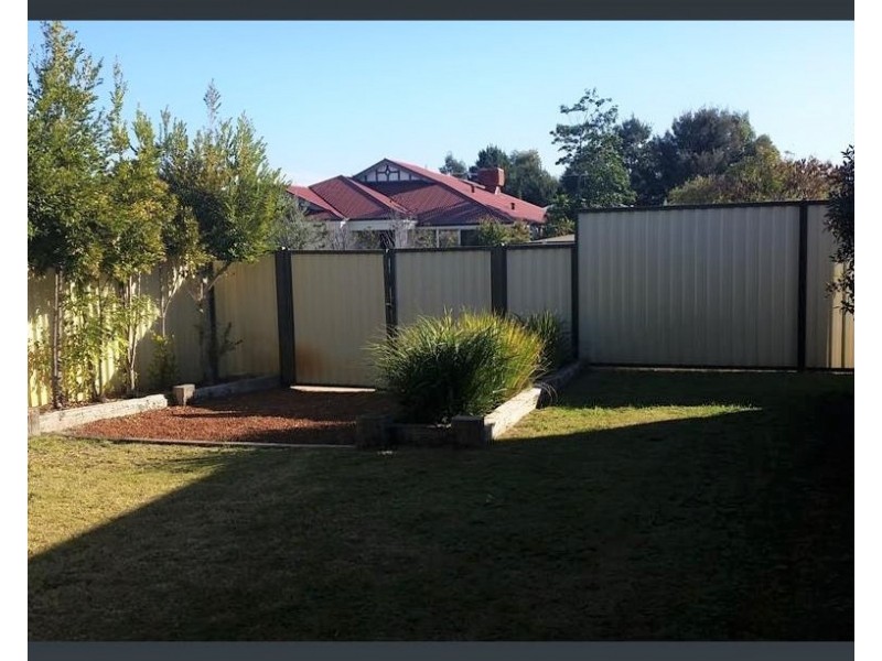 7 Charnley Bend, Success WA 6164