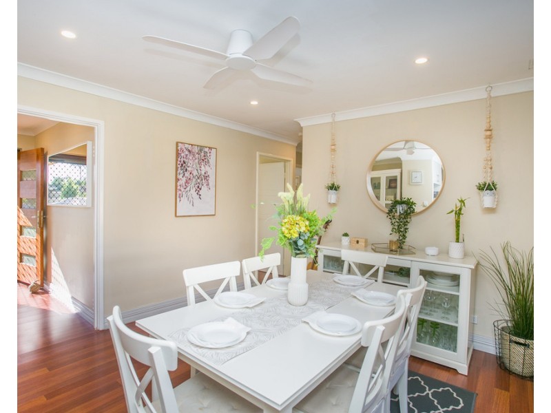 4 Pendragon Court, Camillo WA 6111