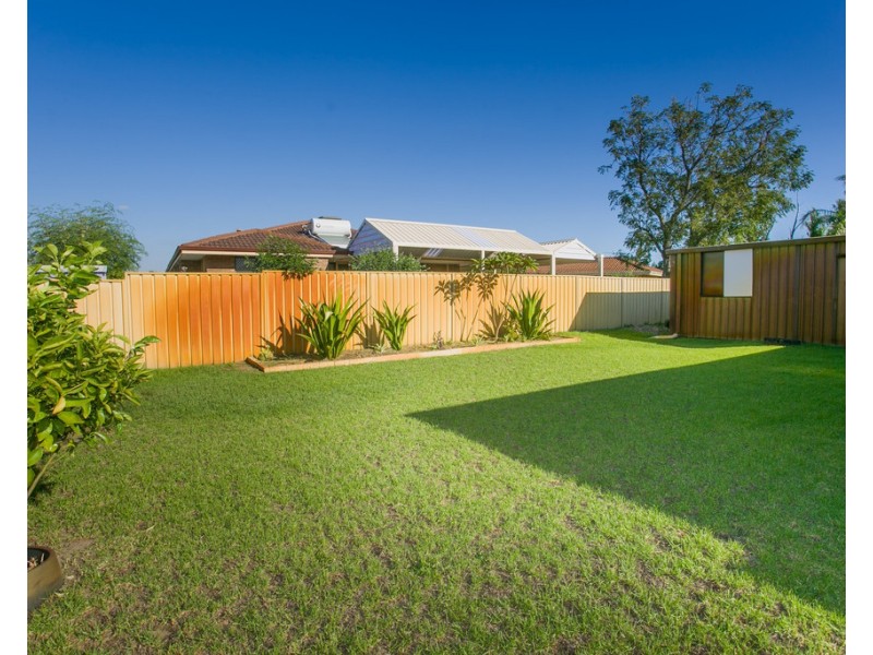 4 Pendragon Court, Camillo WA 6111