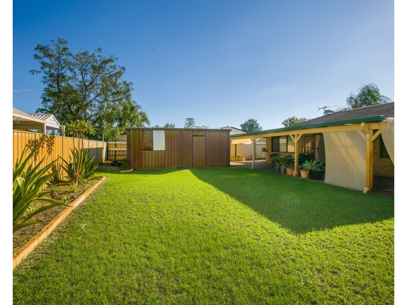 4 Pendragon Court, Camillo WA 6111