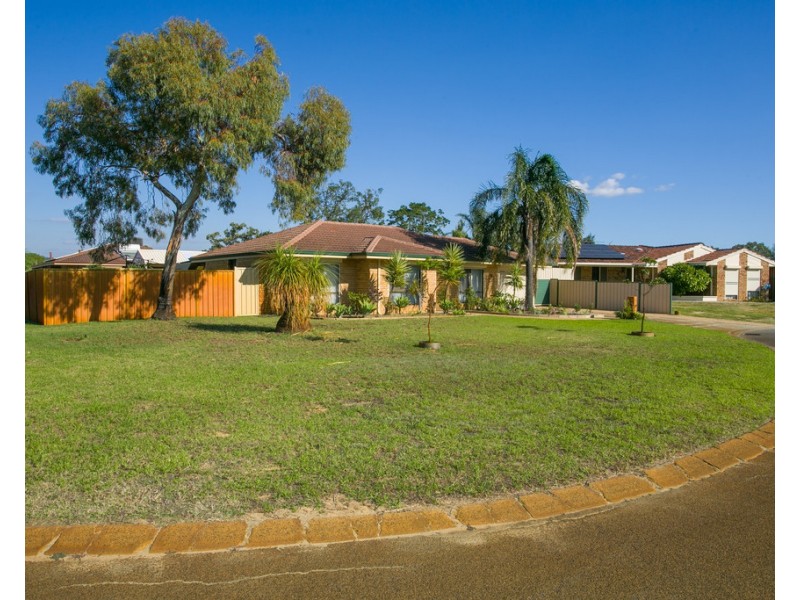 4 Pendragon Court, Camillo WA 6111