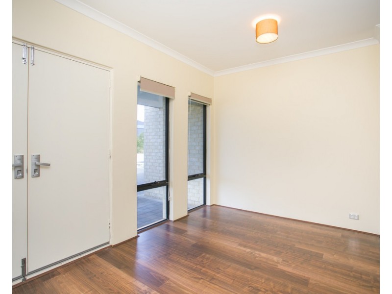 38 Jacksonia Promenade, Success WA 6164