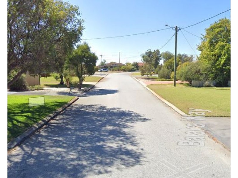 29 Balaka Way, Queens Park WA 6107