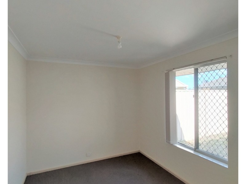 21 Glenbawn Drive, South Lake WA 6164