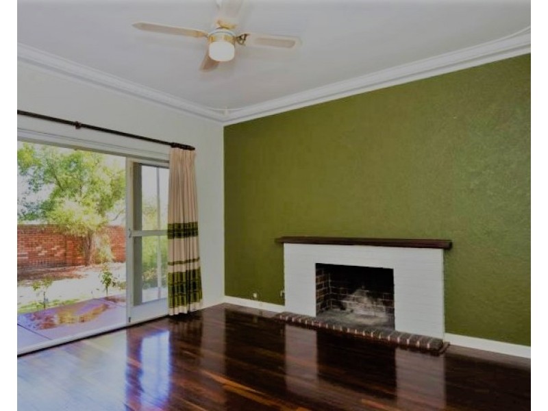 129 Manning Road, Manning WA 6152