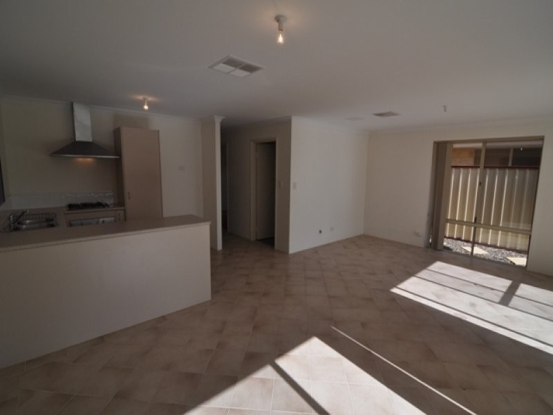 50/ C Edney Road, High Wycombe WA 6057