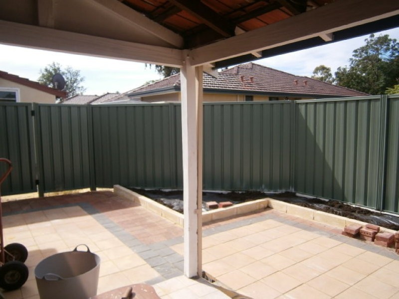 432 Berwick Street, St James WA 6102